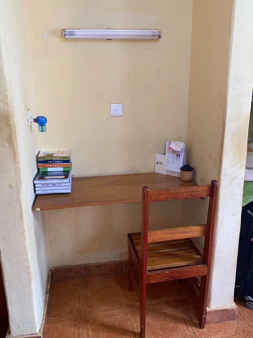 Self-contained : Study area