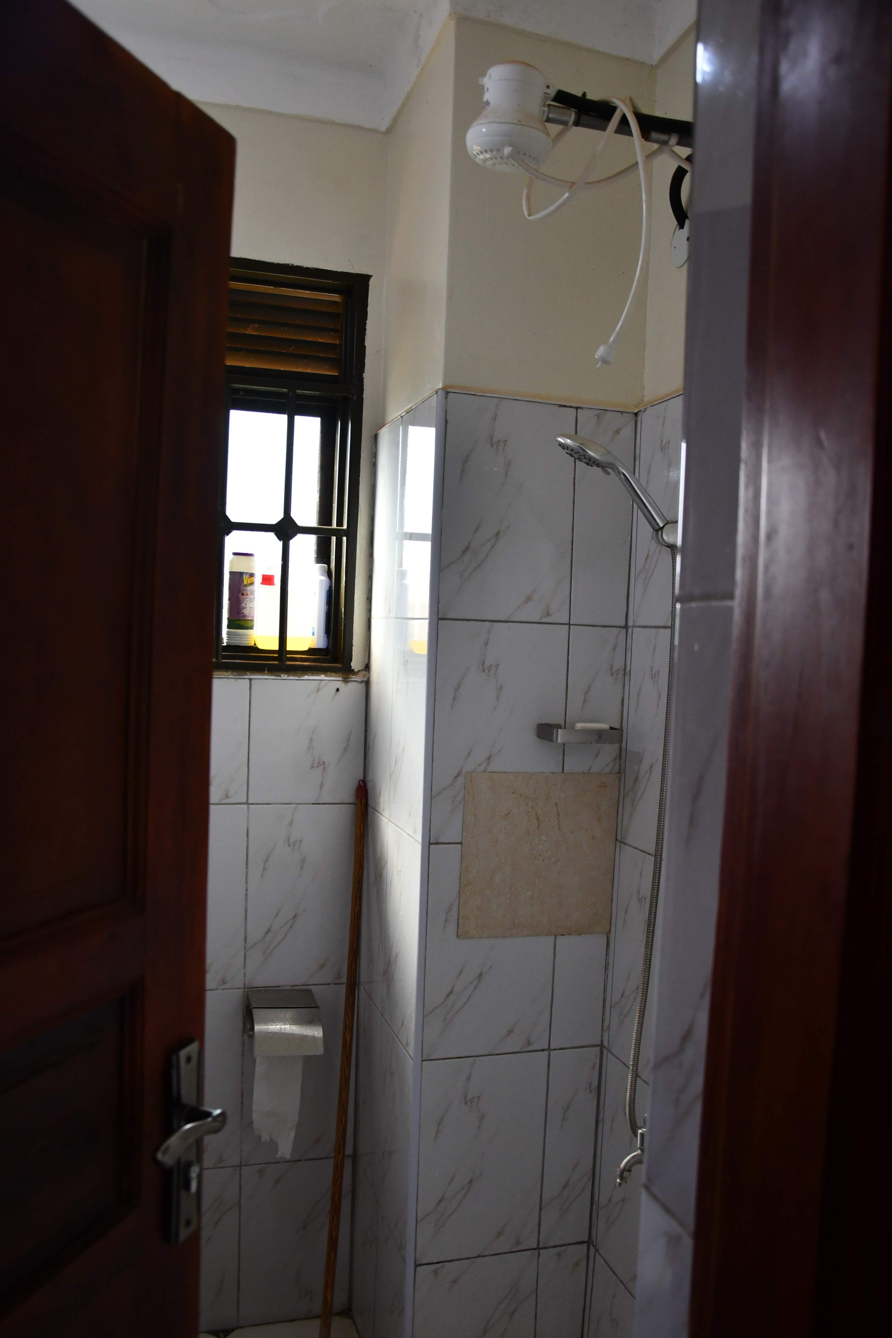 Single room : Bathroom