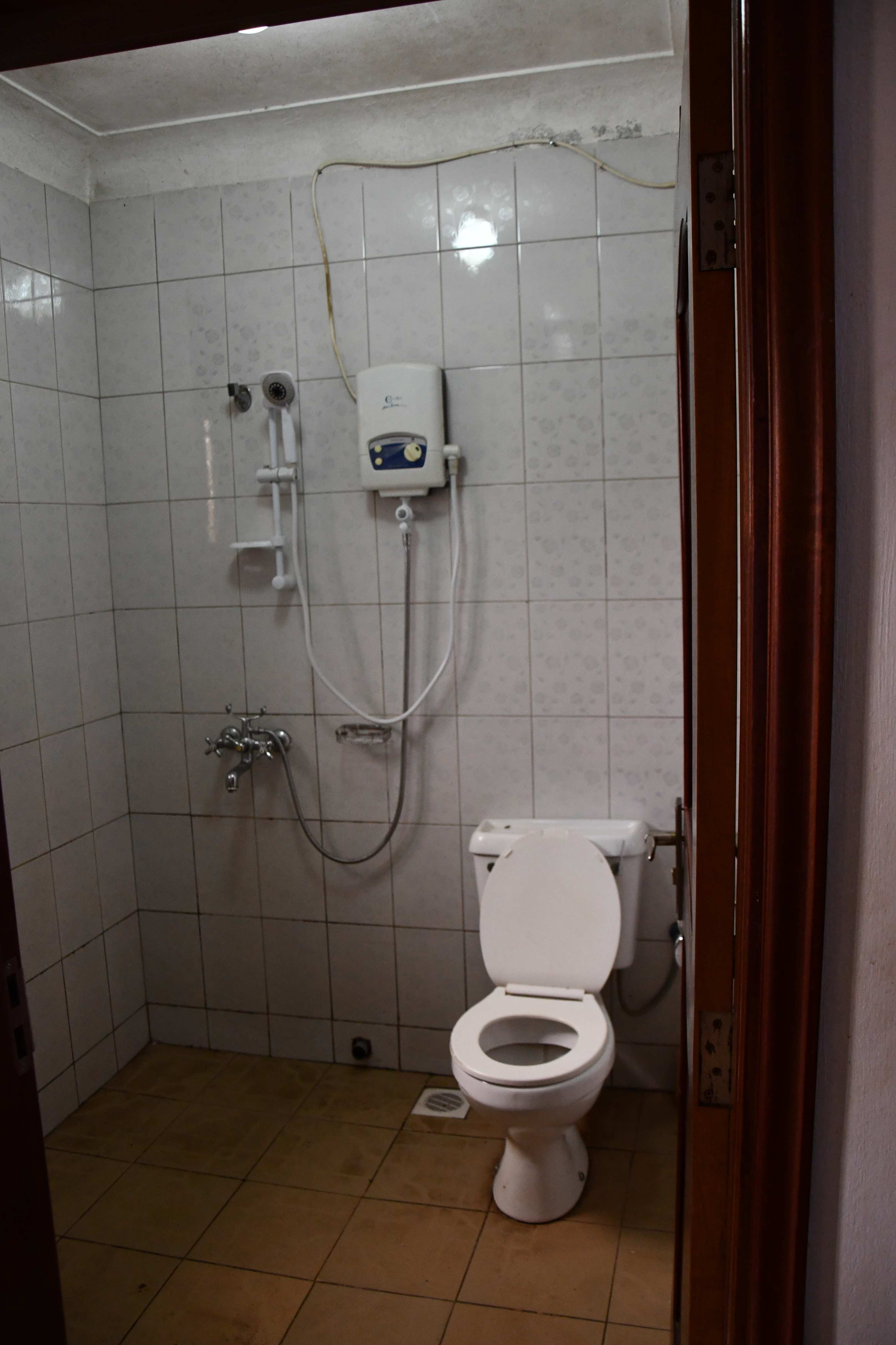 Single room : Bathroom